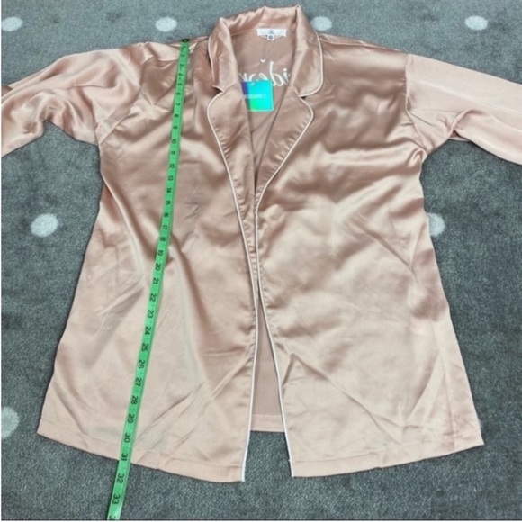 New with tags Missguided bridesmaid robe - Picture 10 of 12